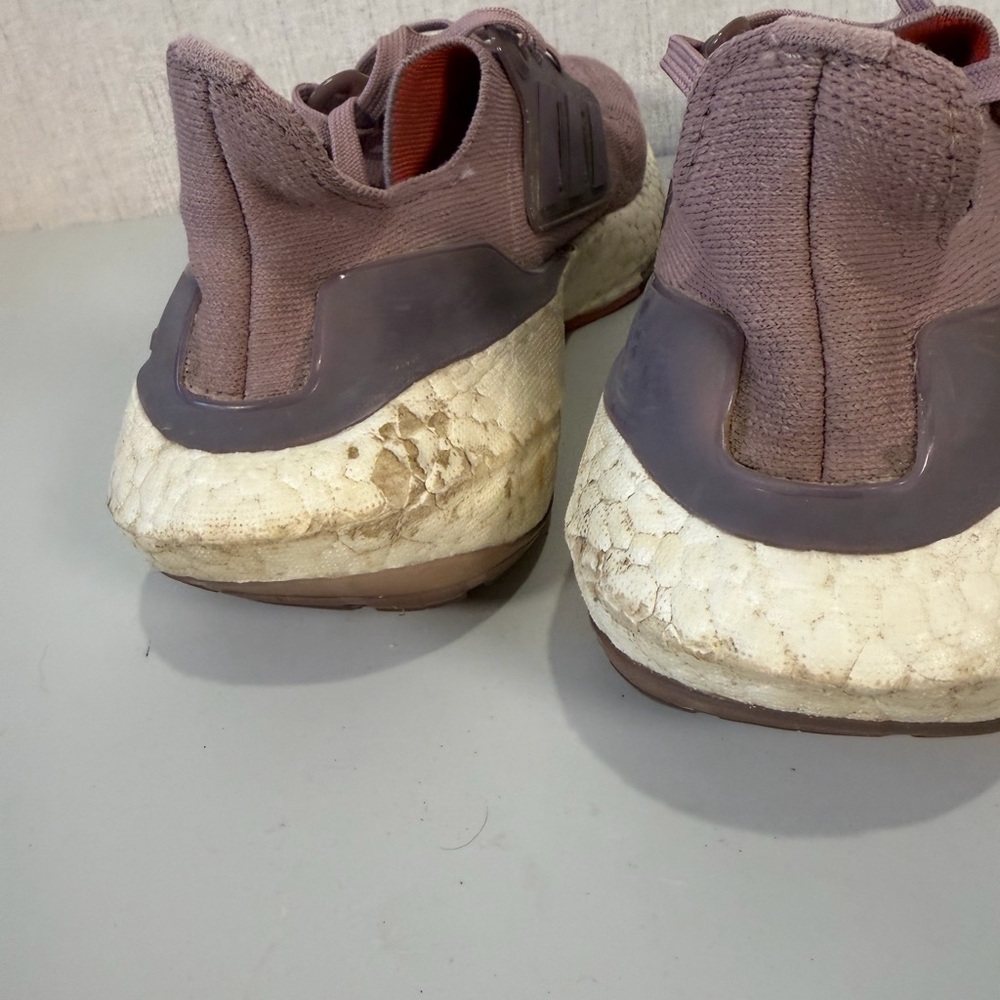 Size 6.5‎ - Adidas UltraBoost 22 Magic Mauve W - Picture 2 of 16